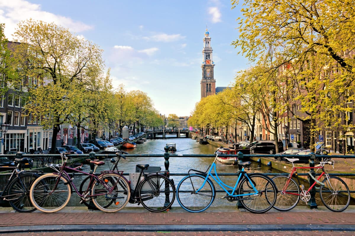 10 Pin‑Drop Perfect Places for Fall Colors in Amsterdam (Exact Spots, Zero Guesswork)