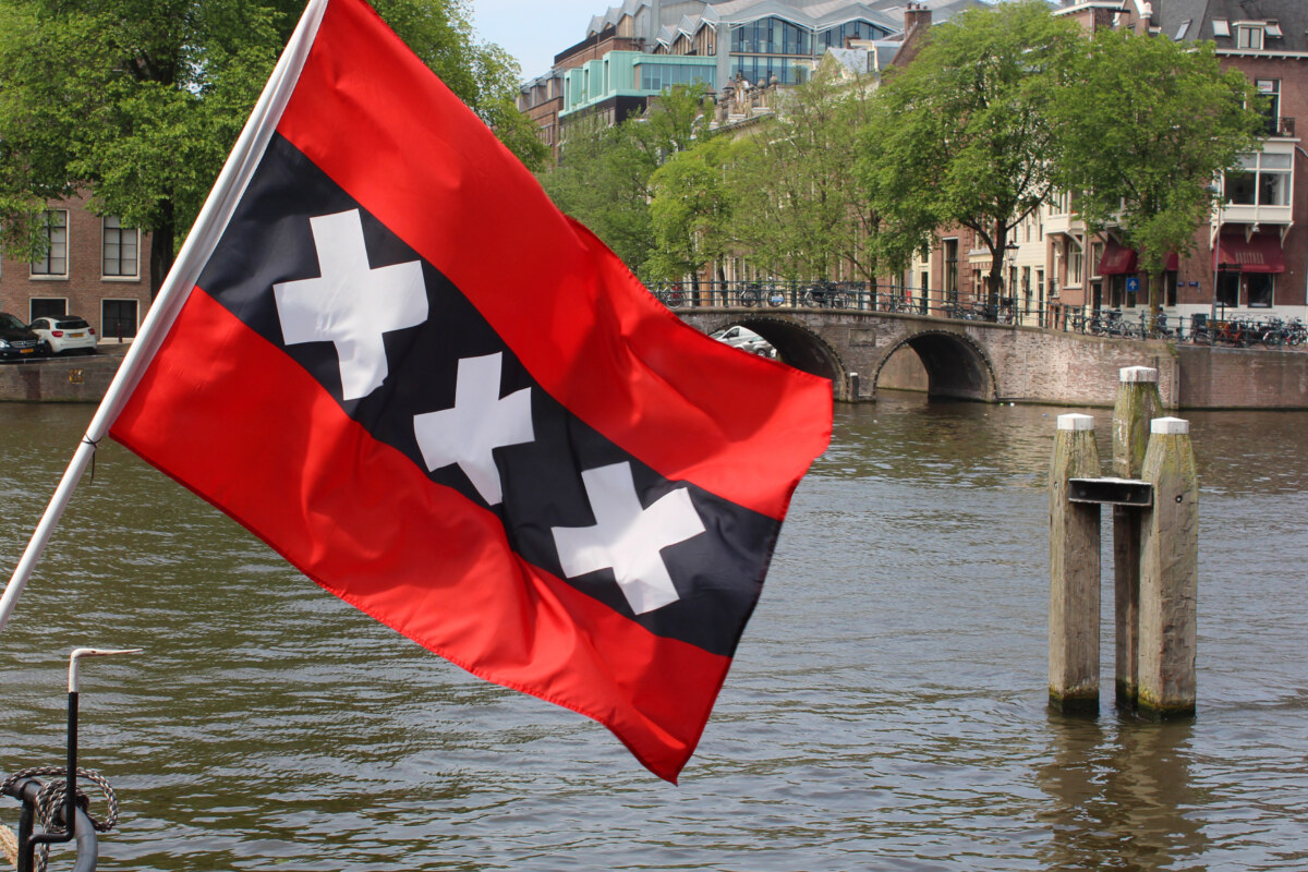 Flag of Amsterdam: 3 Striking Symbols Unveiled