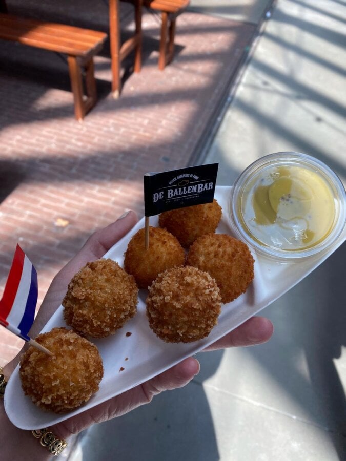 Amsterdam Foodhallen bitterballen snack at De BallenBar