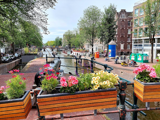 Het Kanon bij de sluis. Korte Prinsengracht en Brouwersgracht